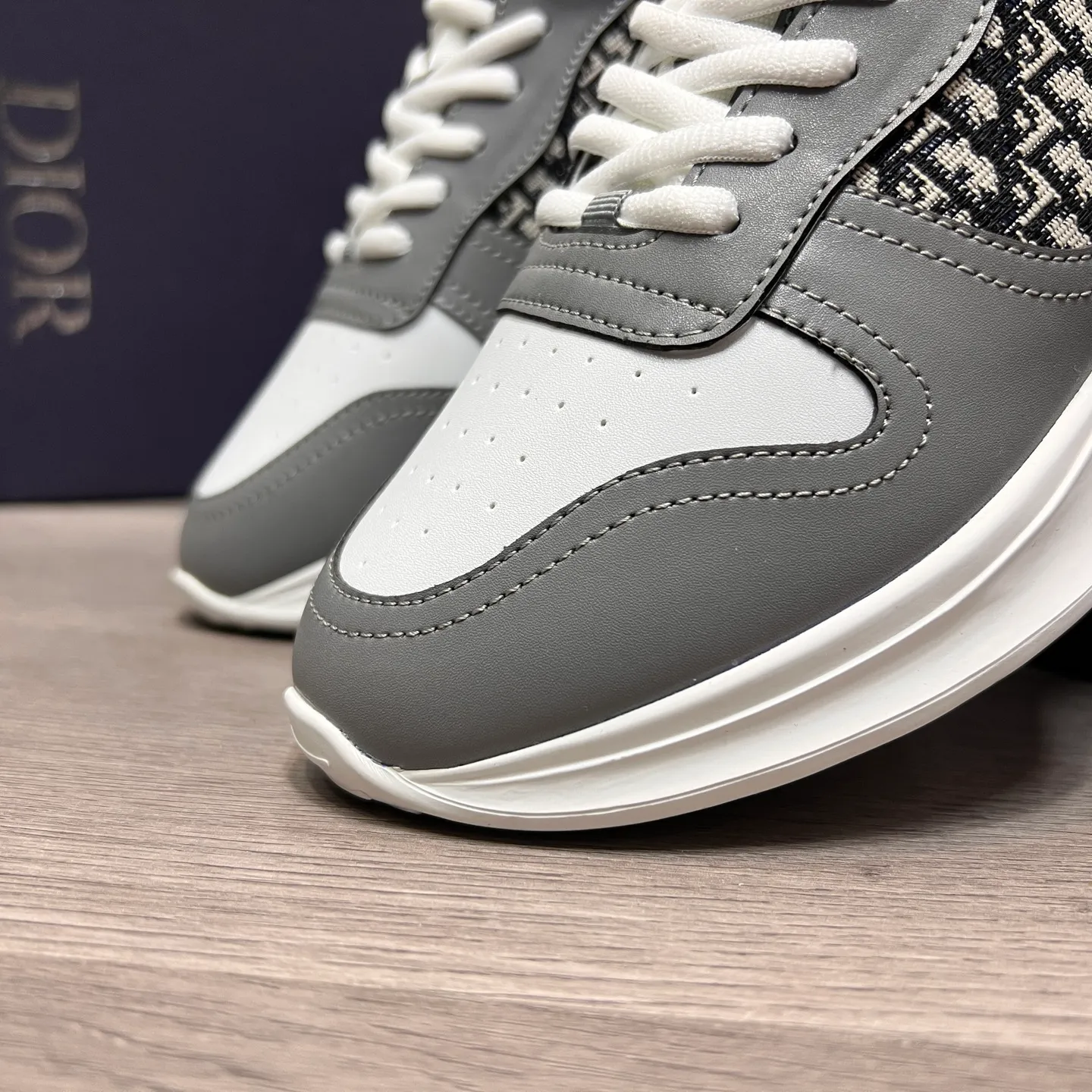 Men's Men's Shoes 💰: 400💰《Dior》The latest and most popular casual shoes, top brand [seduce] luxury~purchase, top~quality. [Strong] The upper is made of imported breathable cowhide with material ➕ breathable sheepskin feet (•) and fine workmanship. Original stylish and stylish soft rubber wear-resistant foreskin outsole, light and comfortable on the foot, size: 38-44, (customized 45, 46), five colors available